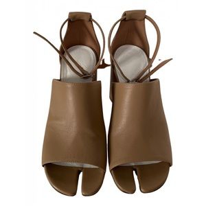 maison margiela tabi sandal heel